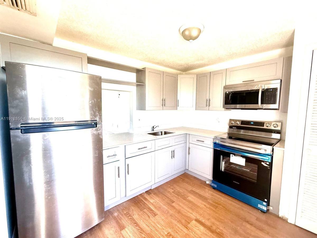 Apartment for rent at 1401 NE 191st St #1401D409, Miami, FL 33179