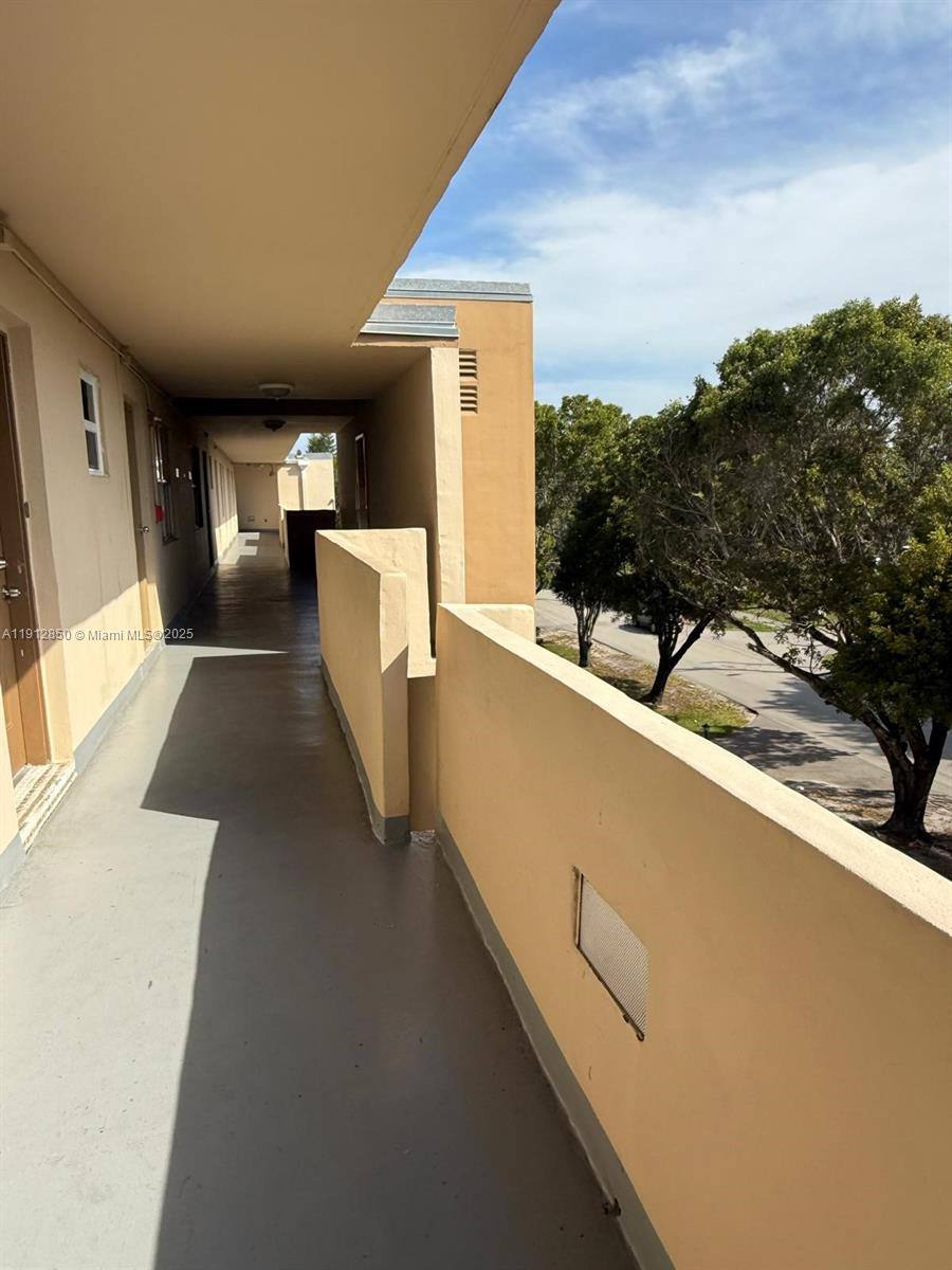 Apartment for rent at 1401 NE 191st St #1401D409, Miami, FL 33179