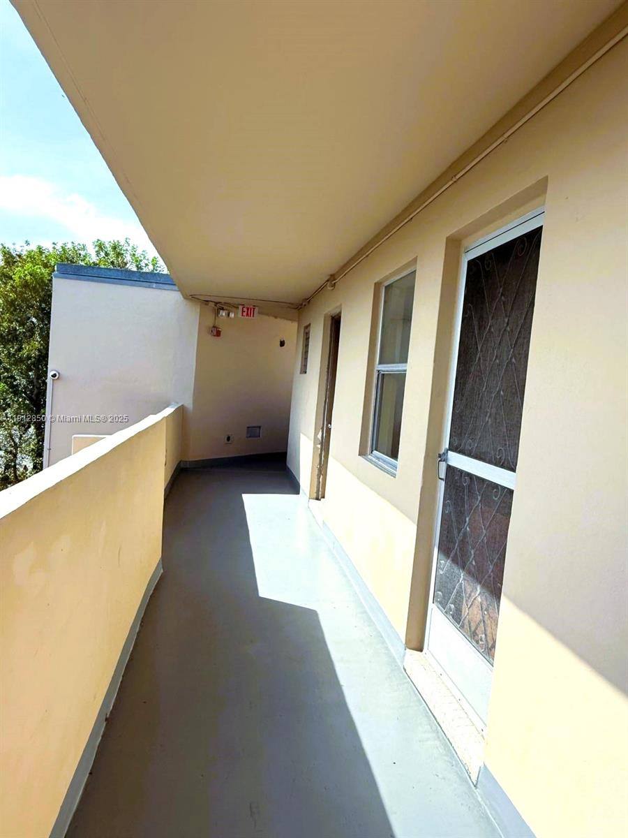 Apartment for rent at 1401 NE 191st St #1401D409, Miami, FL 33179