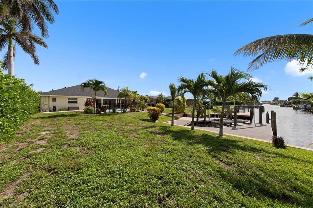 Apartment for rent at 170 SW 52nd St #170, Cape Coral, FL 33914