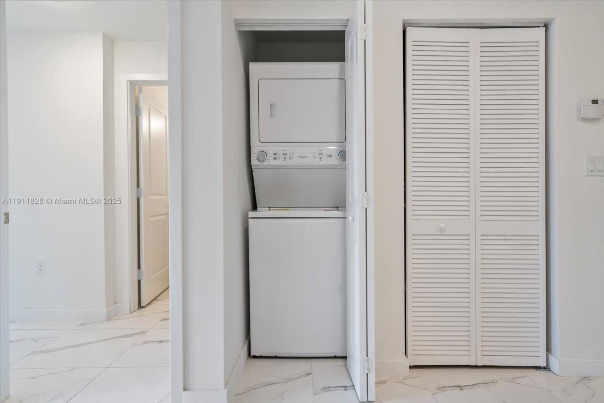 Apartment for rent at 420 SW 7th Ave #203, Miami, FL 33130