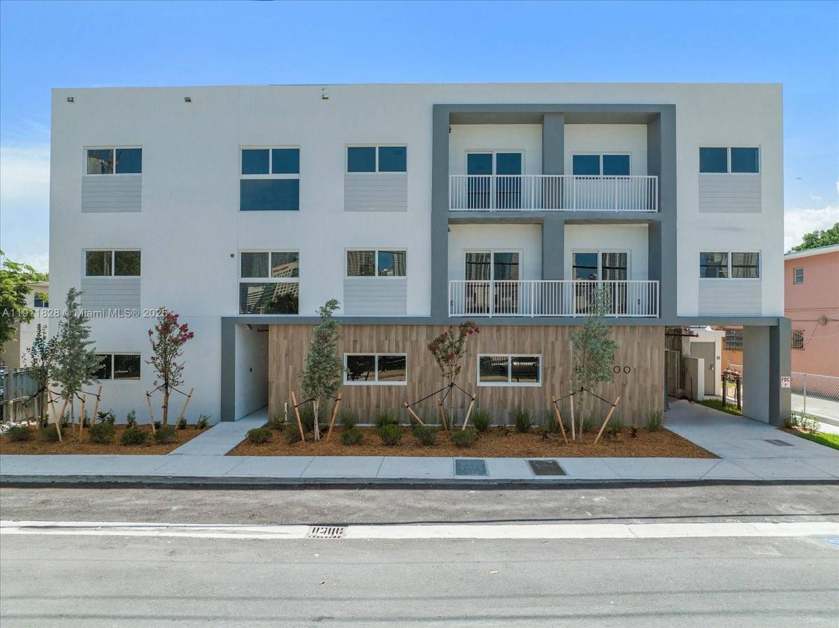 Apartment for rent at 420 SW 7th Ave #203, Miami, FL 33130