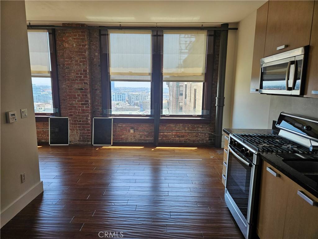 Apartment for rent at 460 S Spring St #1207, Los Angeles, CA 90013