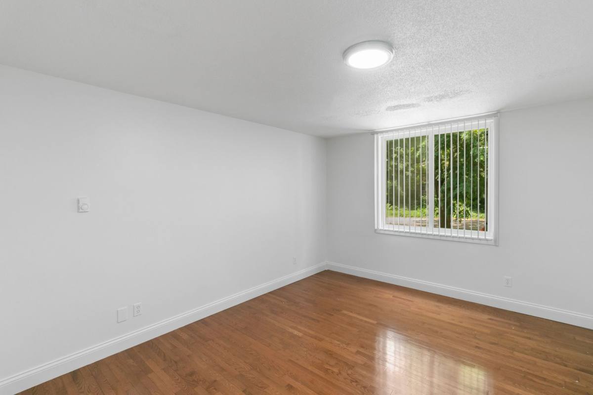 Apartment for rent at 511 Sprague Ave, Kalamazoo, MI 49006