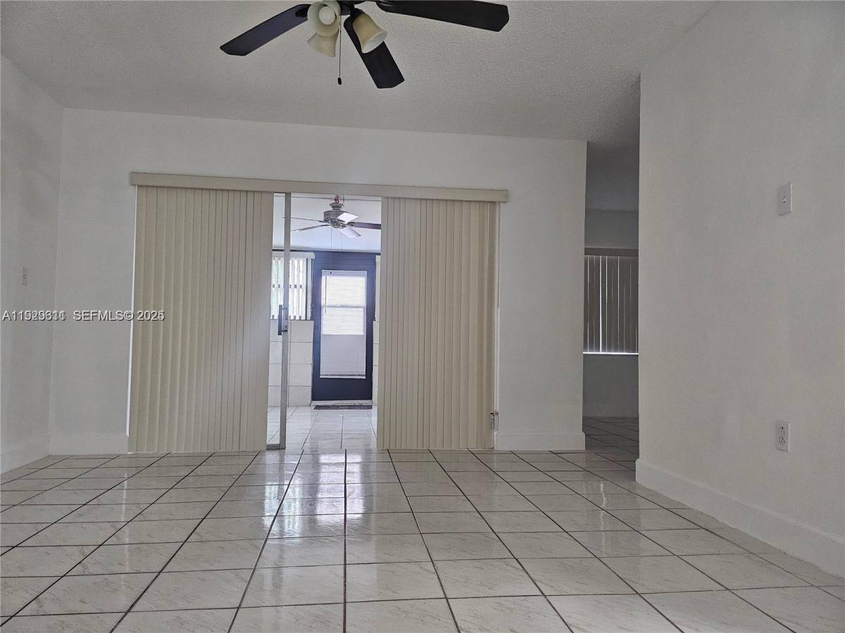 Apartment for rent at 10641 SW 108th Ave #106411H, Miami, FL 33176