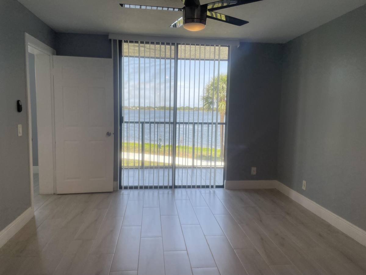 Apartment for rent at 714 Executive Center Dr #24, West Palm Beach, FL 33401