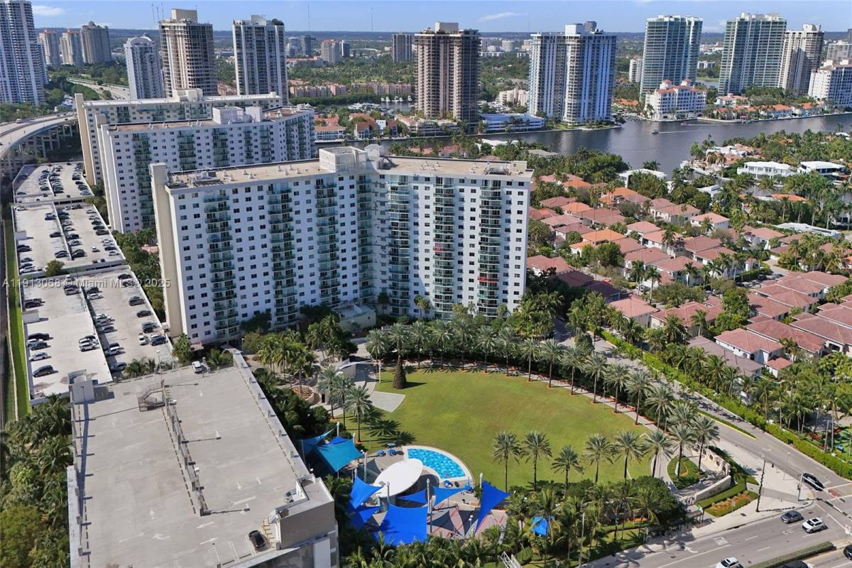 Apartment for rent at 19370 Collins Ave #426, North Miami Beach, FL 33160