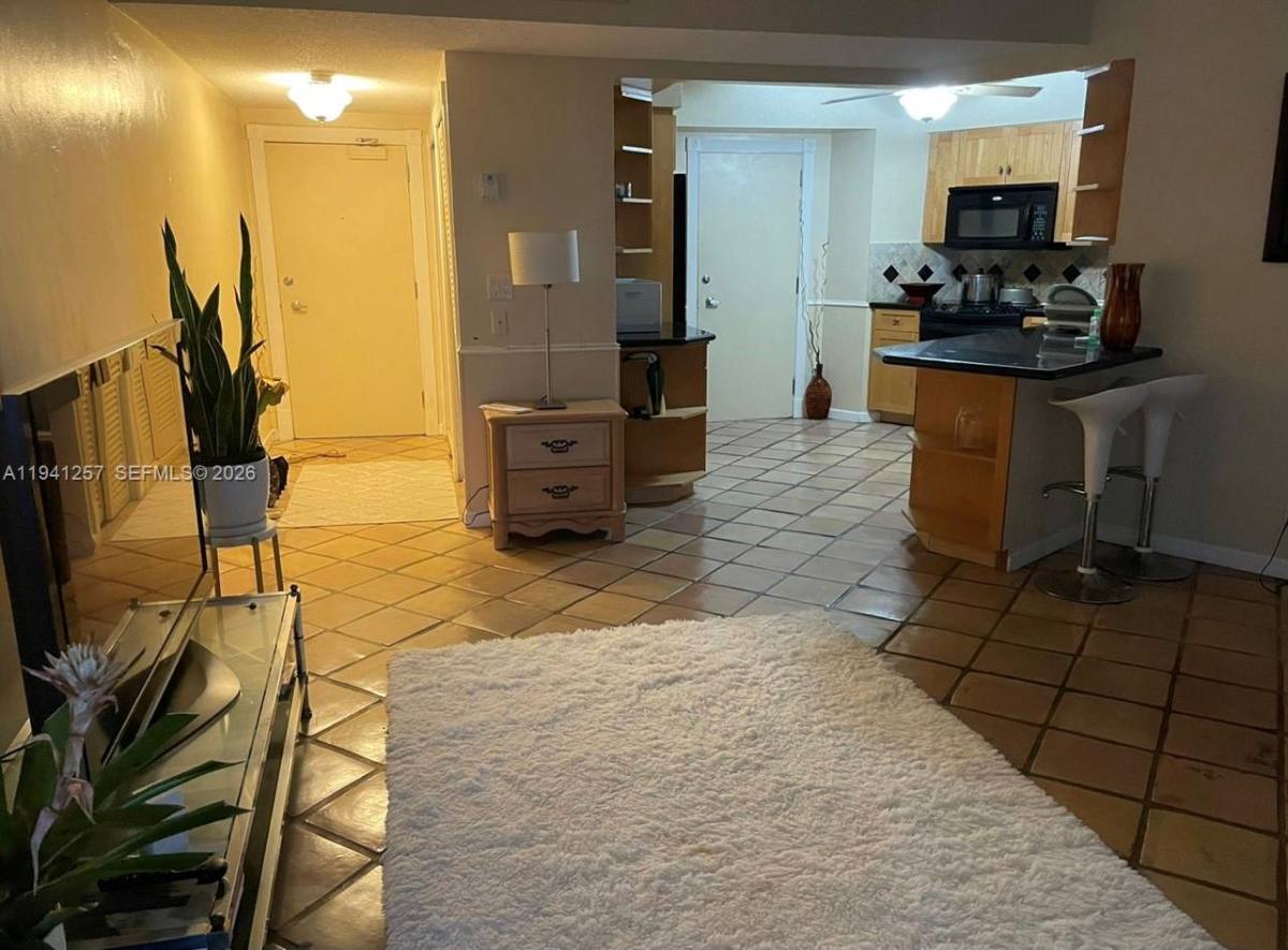 Apartment for rent at 3800 Galt Ocean Dr #1609, Fort Lauderdale, FL 33308