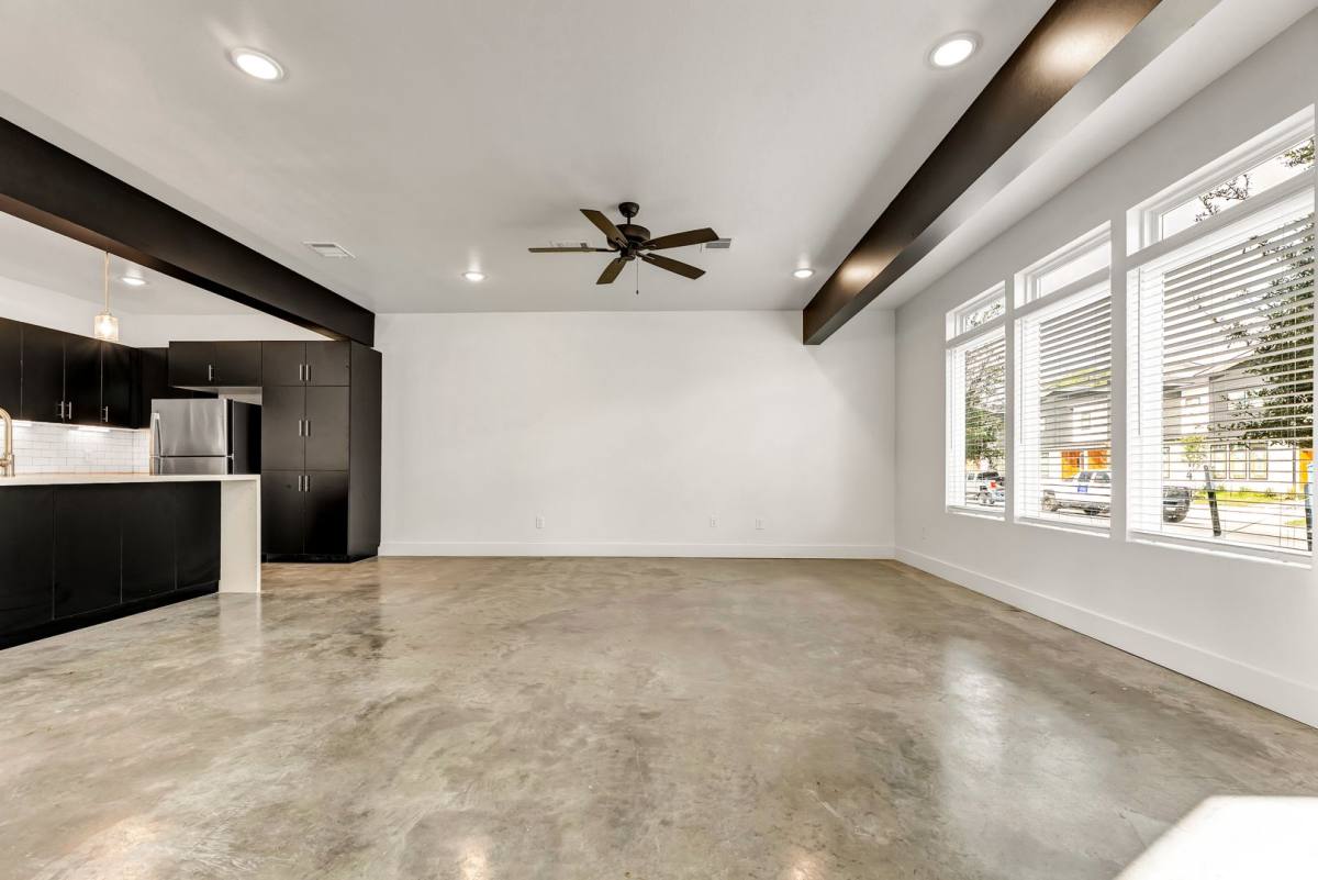 Apartment for rent at 211 Lynn Dr, Bryan, TX 77801