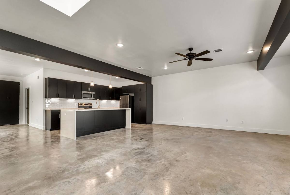Apartment for rent at 211 Lynn Dr, Bryan, TX 77801