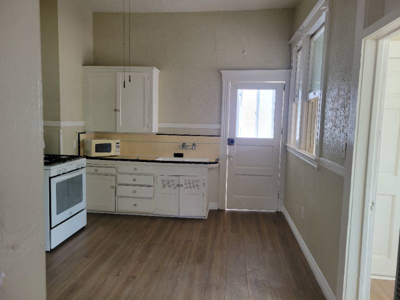 Apartment for rent at 4024 5th St #1R, Riverside, CA 92501