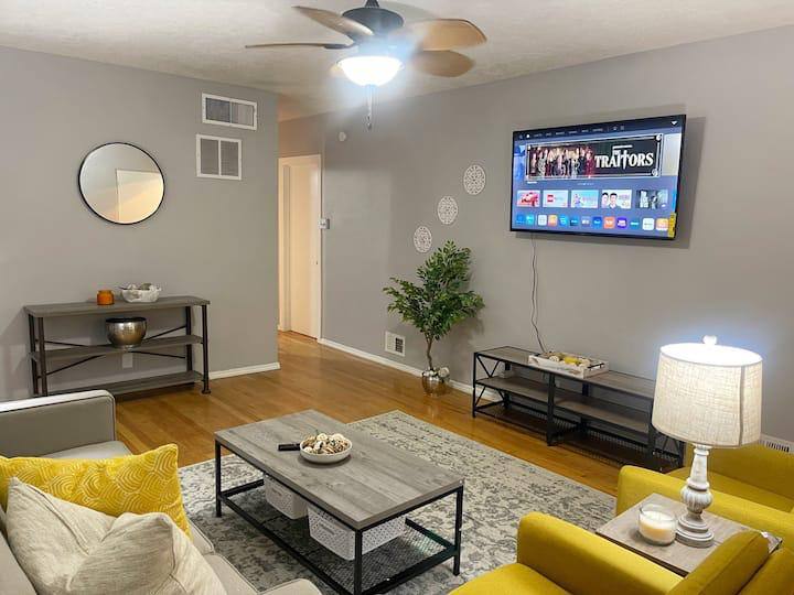 Apartment for rent at 2804 Truman St NE, Albuquerque, NM 87110