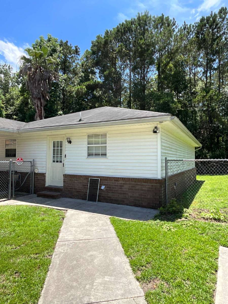 Apartment for rent at 452 Lemans Dr, Bloomingdale, GA 31302