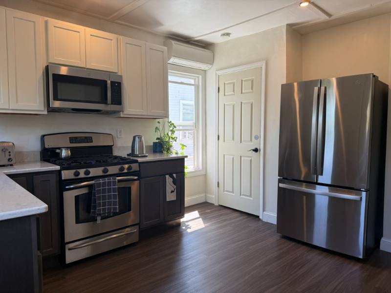 Apartment for rent at 71 Willard Ave #3, Springfield, MA 01109