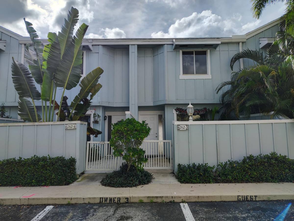 Townhouse for rent at 6262 Riverwalk Lane #3, Jupiter, FL 33458