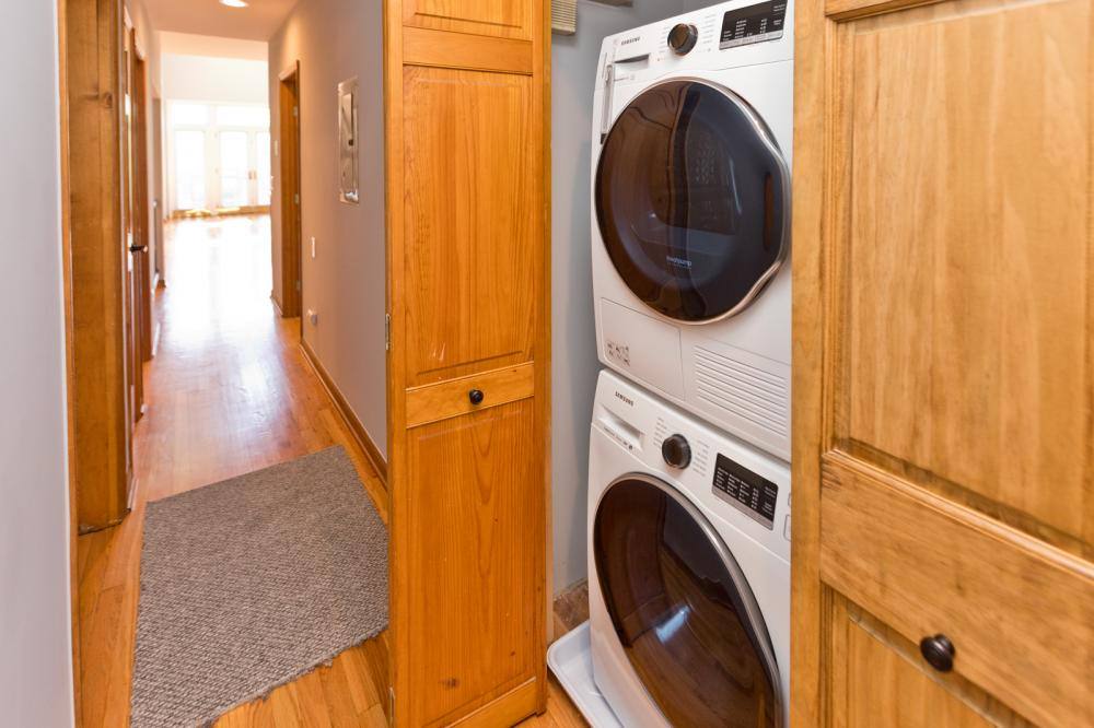 Apartment for rent at 2338 N Greenview Ave #3, Chicago, IL 60614