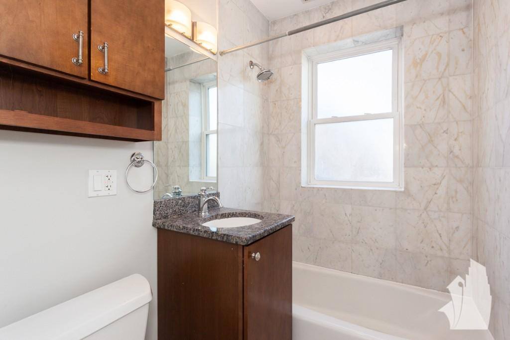 Apartment for rent at 3804 N Marshfield #2, Chicago, IL 60613