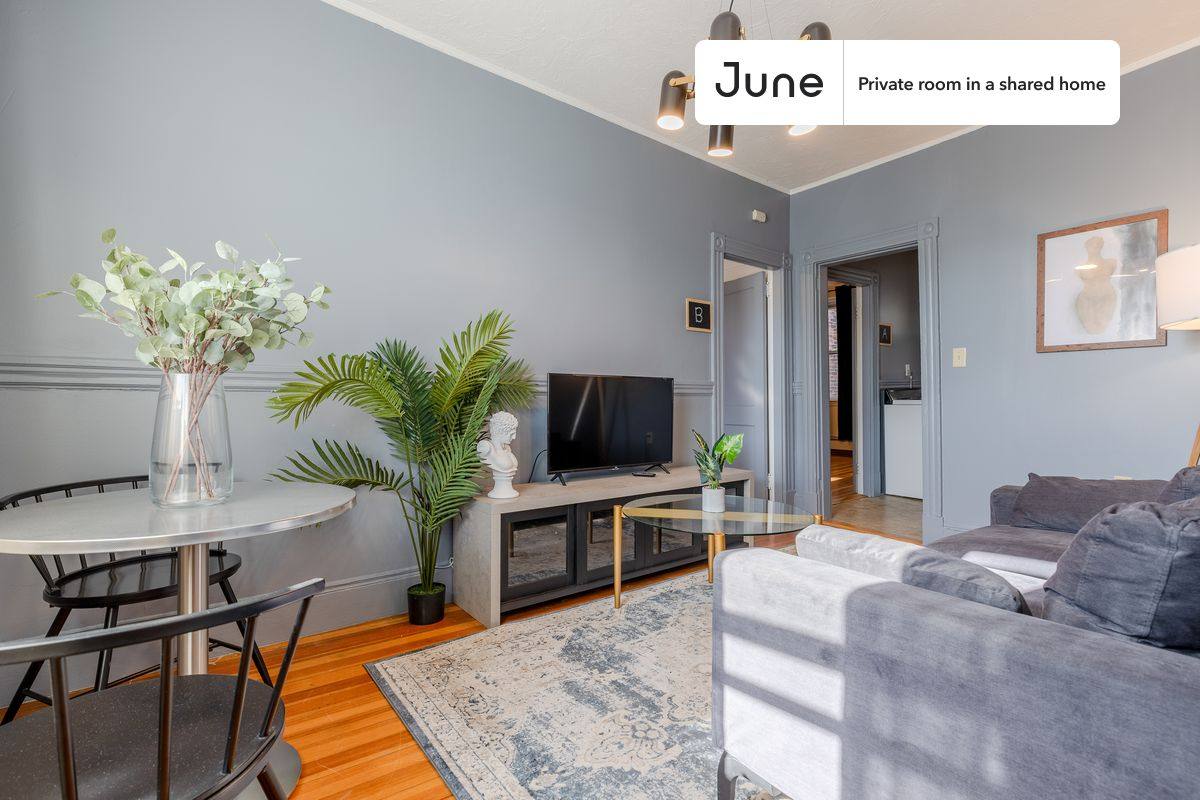 Apartment for rent at 452 Hanover St #B, Boston, MA 02113