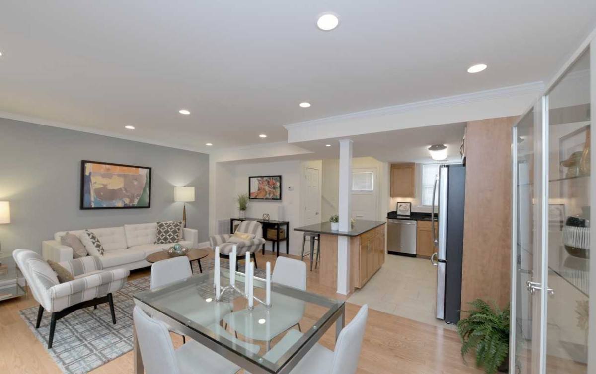 Apartment for rent at 571 VFW Parkway, Chestnut Hill, MA 02467