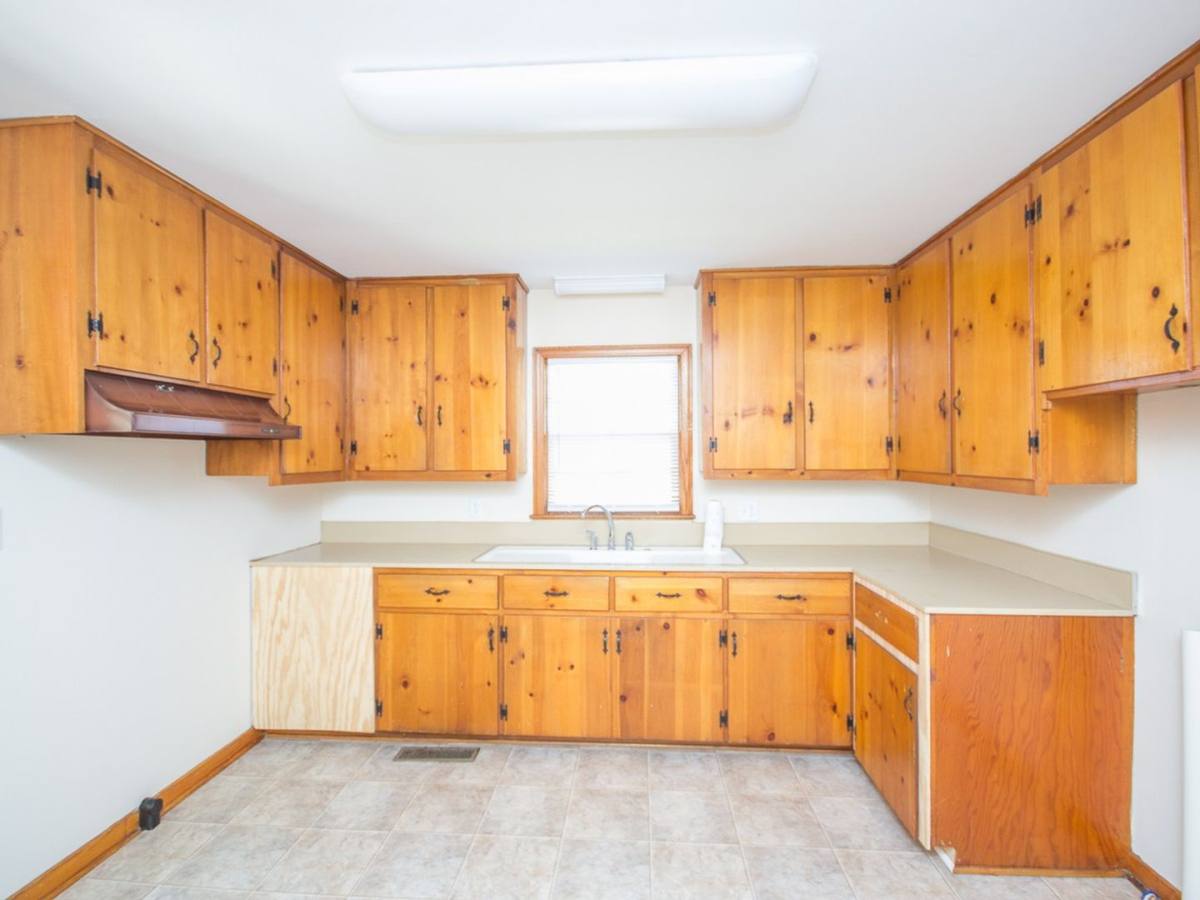 House for rent at 707 N Hine St, Athens, AL 35611