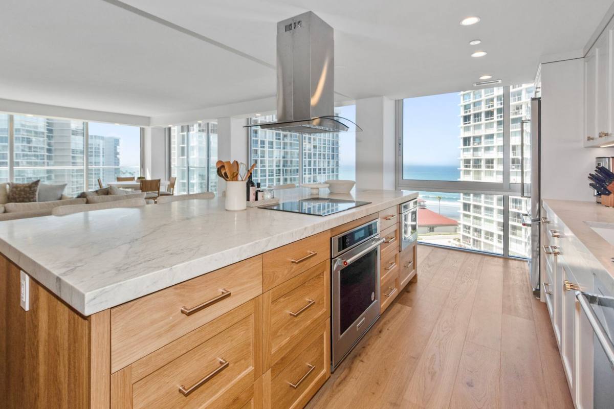 Apartment for rent at 1710 Avenida Del Mundo, Coronado, CA 92118