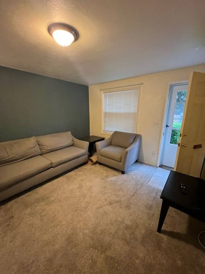 Apartment for rent at 309 Tacoma Ave N, Tacoma, WA 98403
