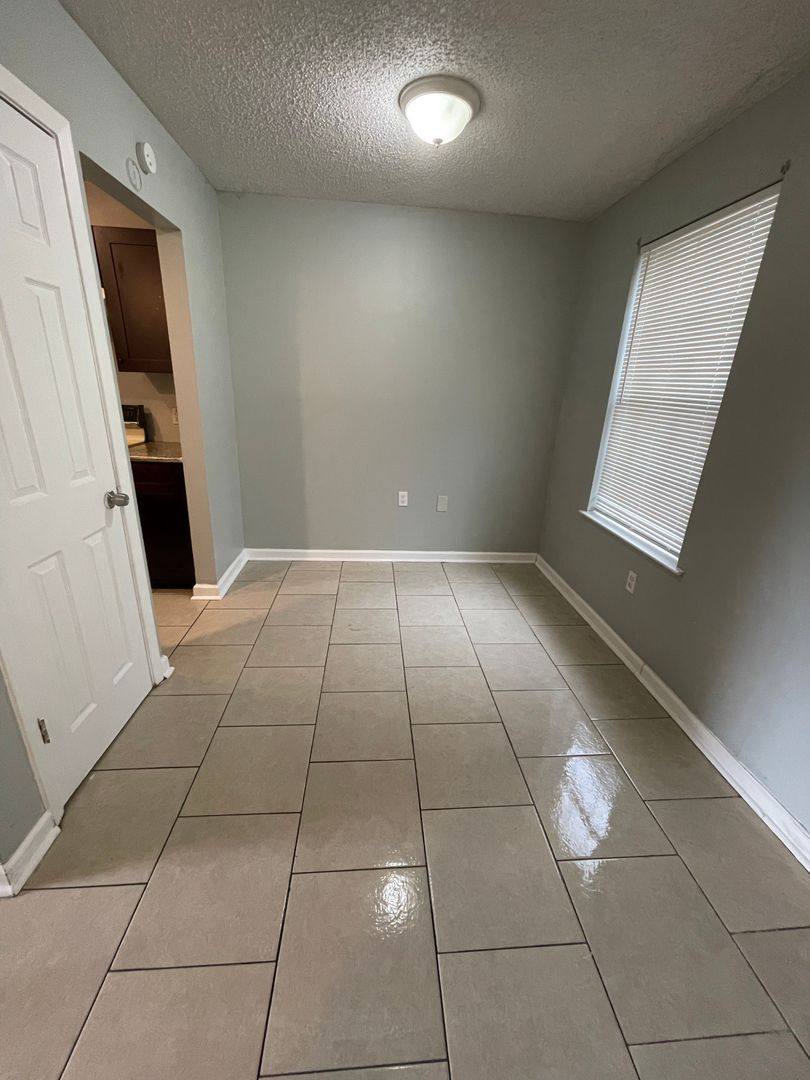 Apartment for rent at 644 N Donmoor, Baton Rouge, LA 70806