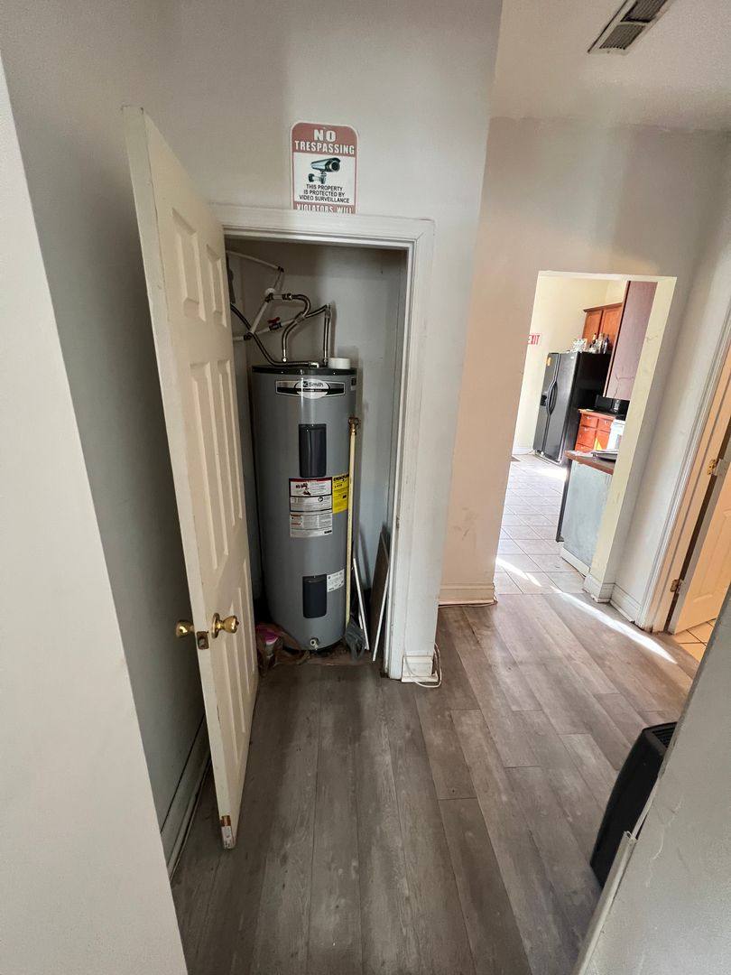 House for rent at 1235 W Cary St, Richmond, VA 23220
