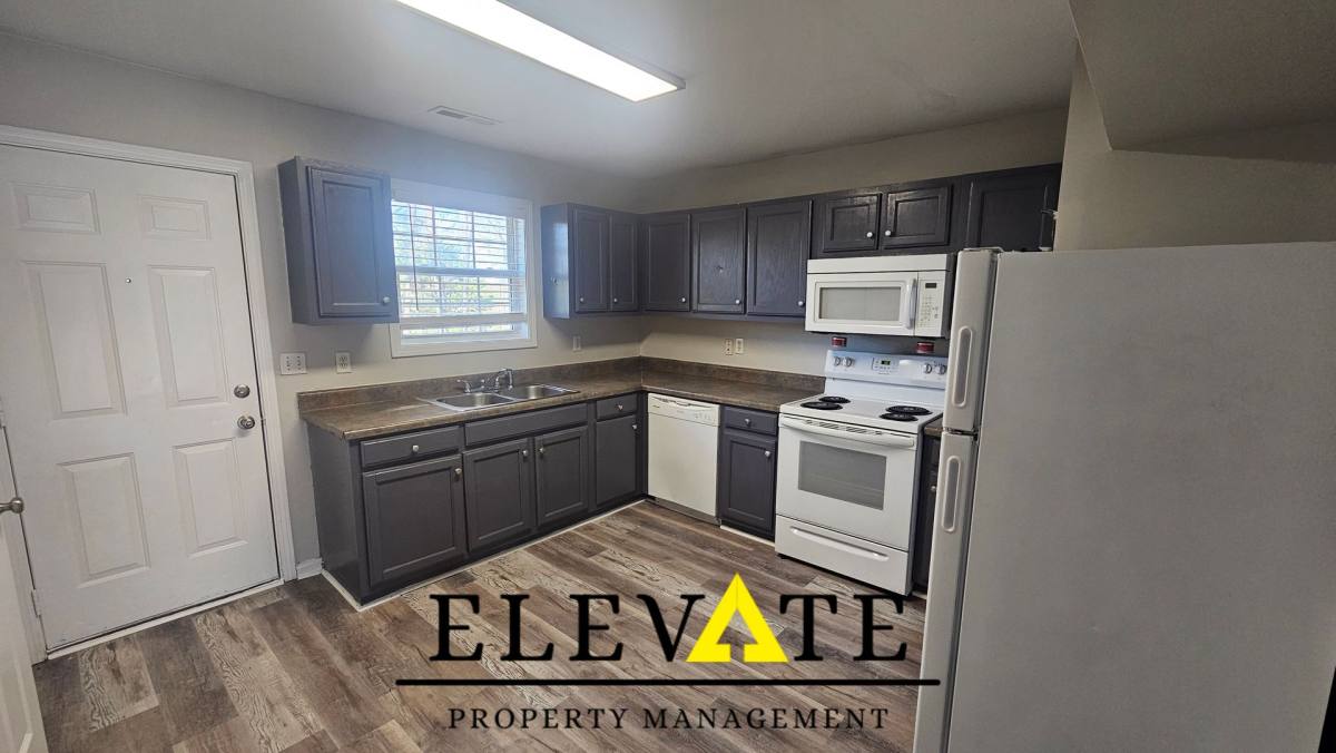 Apartment for rent at 1418 Burgess Dr, Dalton, GA 30721