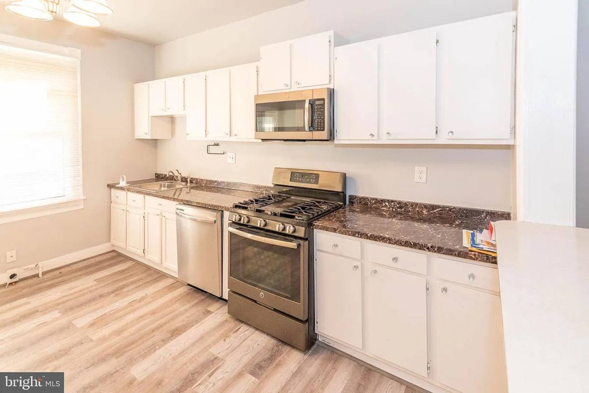 Townhouse for rent at 527 S Lehigh St, Baltimore, MD 21224