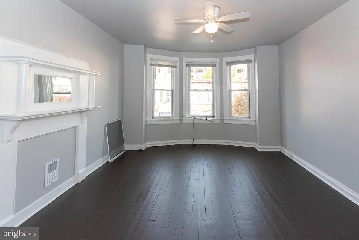 Townhouse for rent at 527 S Lehigh St, Baltimore, MD 21224