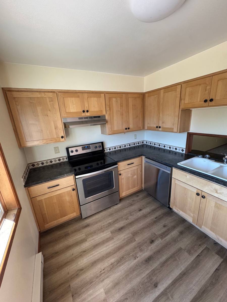 Apartment for rent at 700 NW 12th St, McMinnville, OR 97128