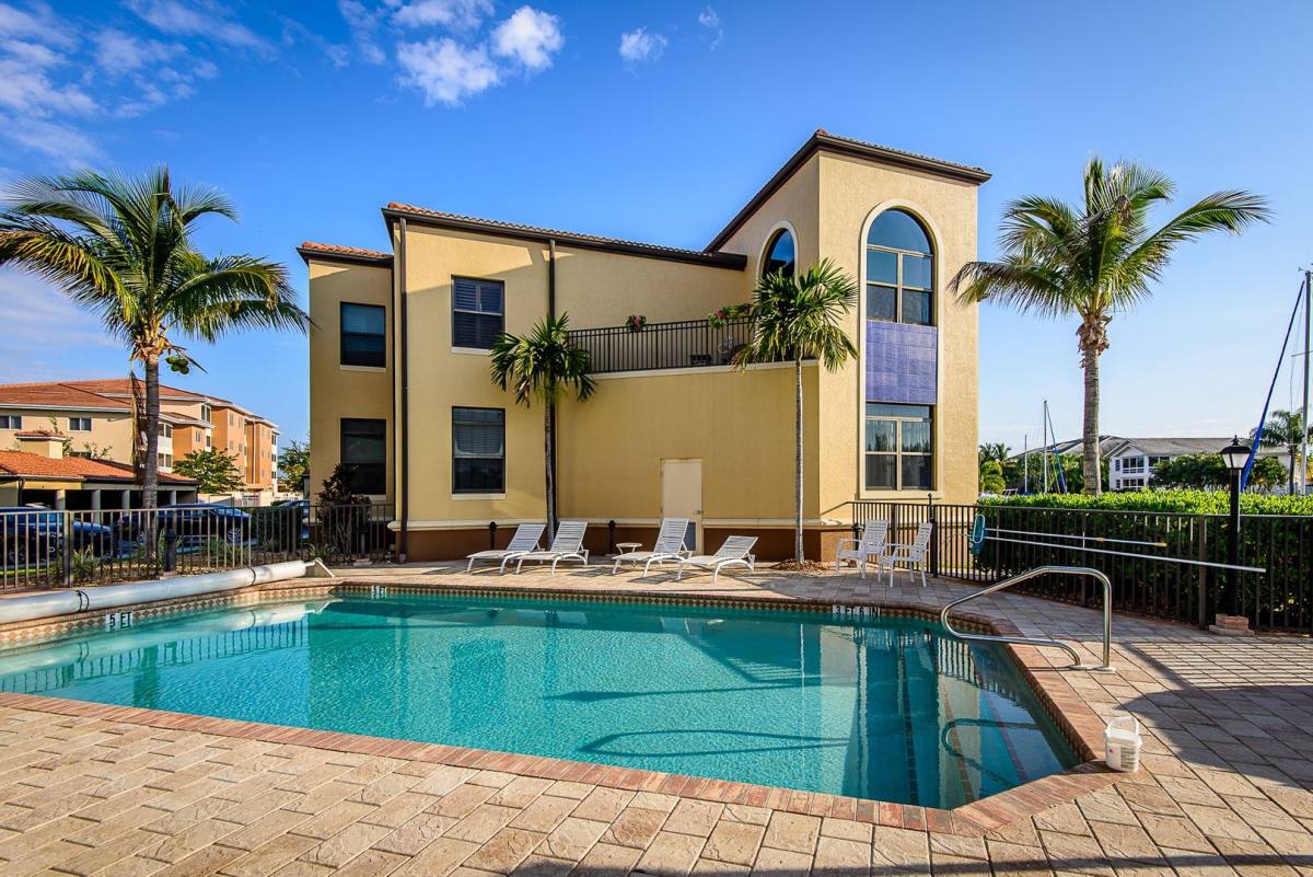 Apartment for rent at 3334 Purple Martin Dr, Punta Gorda, FL 33950