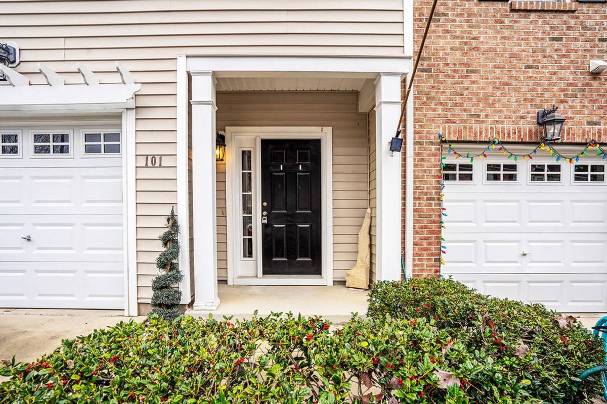 Townhouse for rent at 101 Fanwood Court, Apex, NC 27502