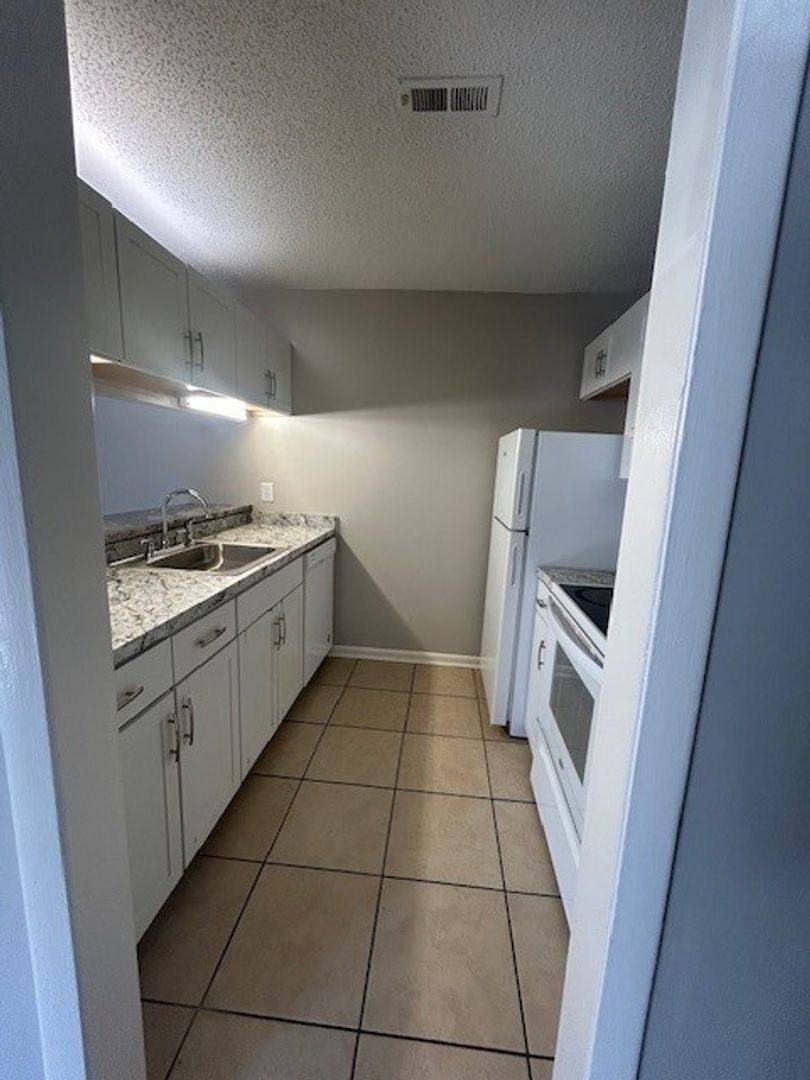 Apartment for rent at 9505 University Terrace #D, Charlotte, NC 28262