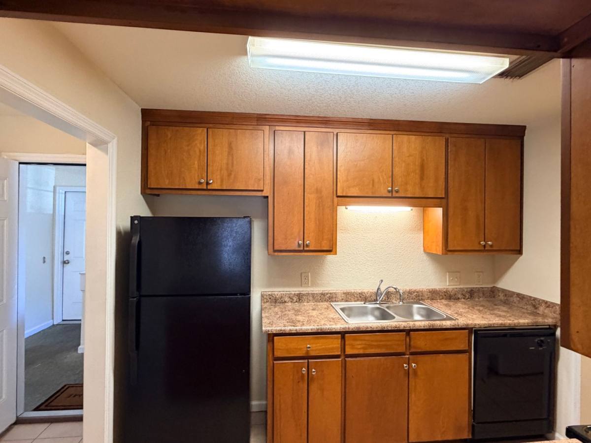 Apartment for rent at 1704 N Patterson St, Valdosta, GA 31602