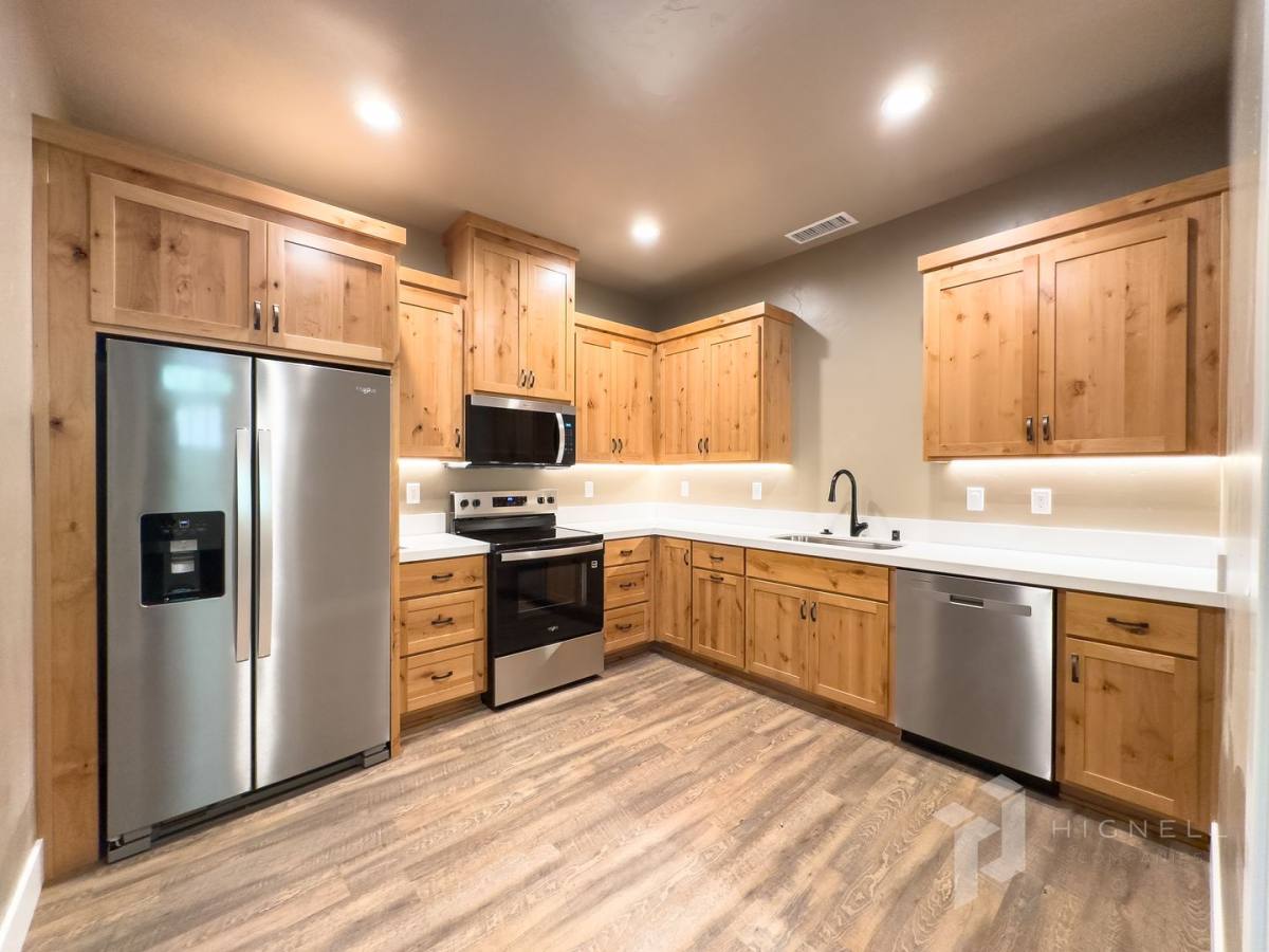 Apartment for rent at 806 Normal St, Chico, CA 95928