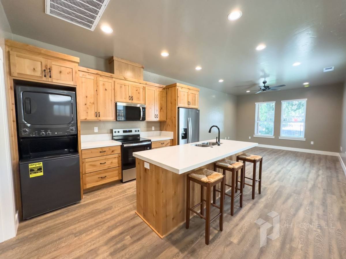 Apartment for rent at 806 Normal St, Chico, CA 95928