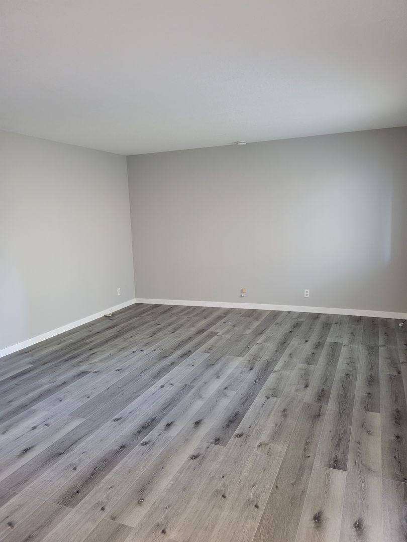 Apartment for rent at 203-205-225 16th St, Richmond, CA 94801