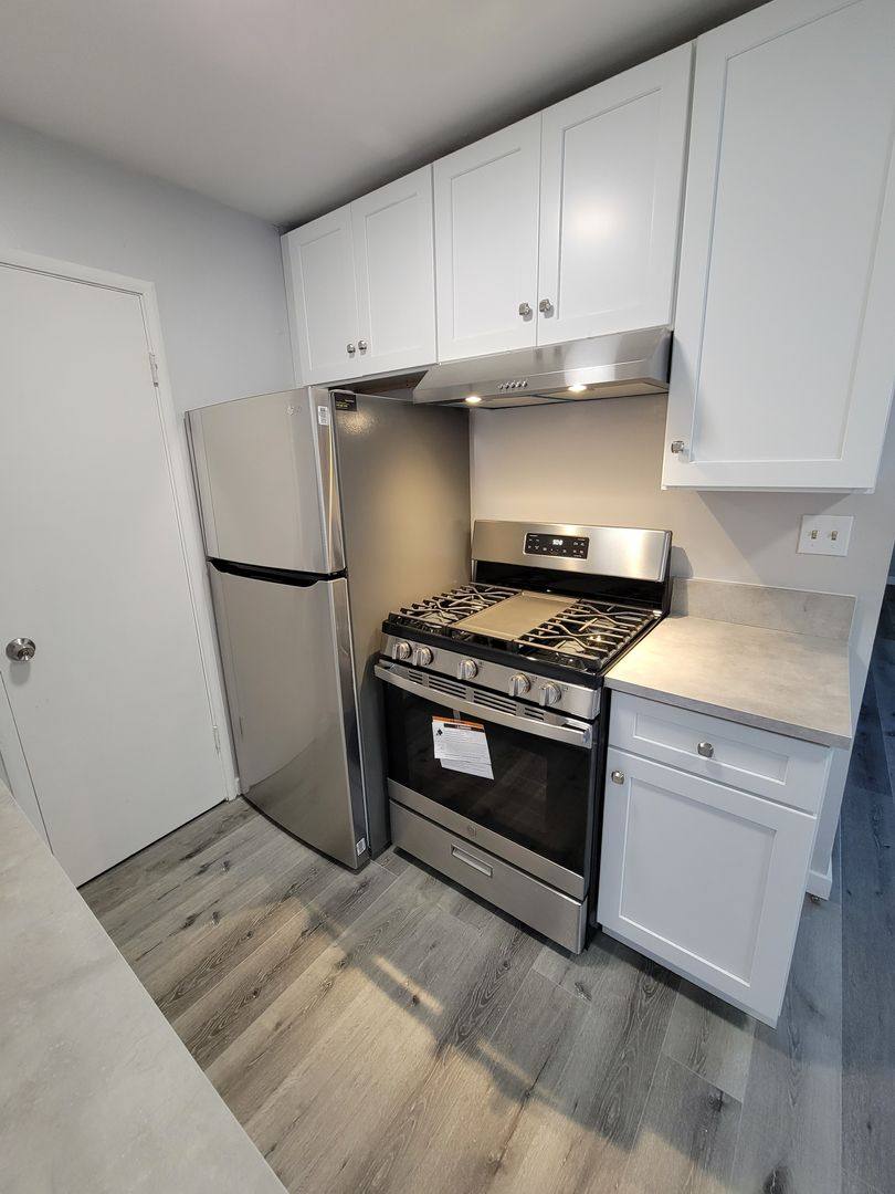 Apartment for rent at 203-205-225 16th St, Richmond, CA 94801