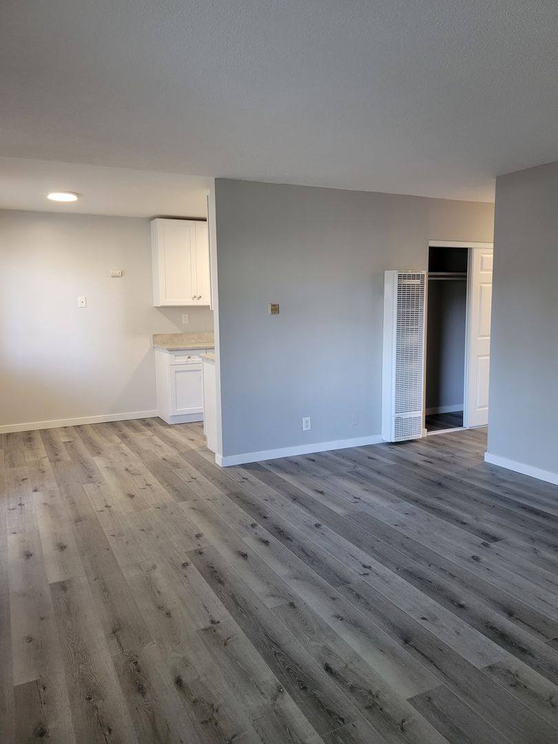 Apartment for rent at 203-205-225 16th St, Richmond, CA 94801