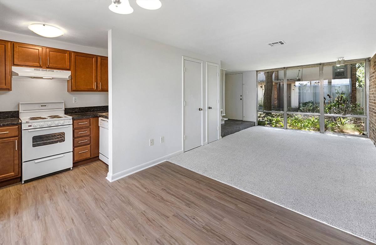 Apartment for rent at 3209 Roberta St, Metairie, LA 70003