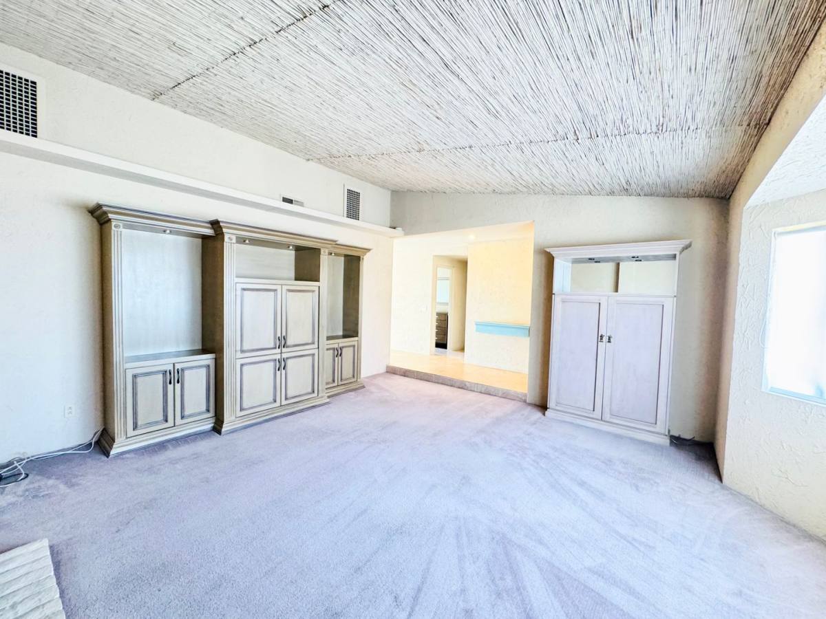 House for rent at 58155 Carlyle Dr, Yucca Valley, CA 92284