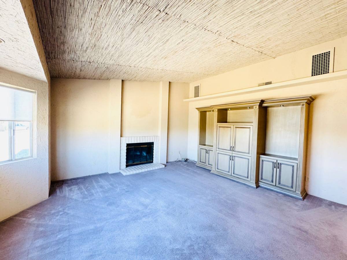 House for rent at 58155 Carlyle Dr, Yucca Valley, CA 92284
