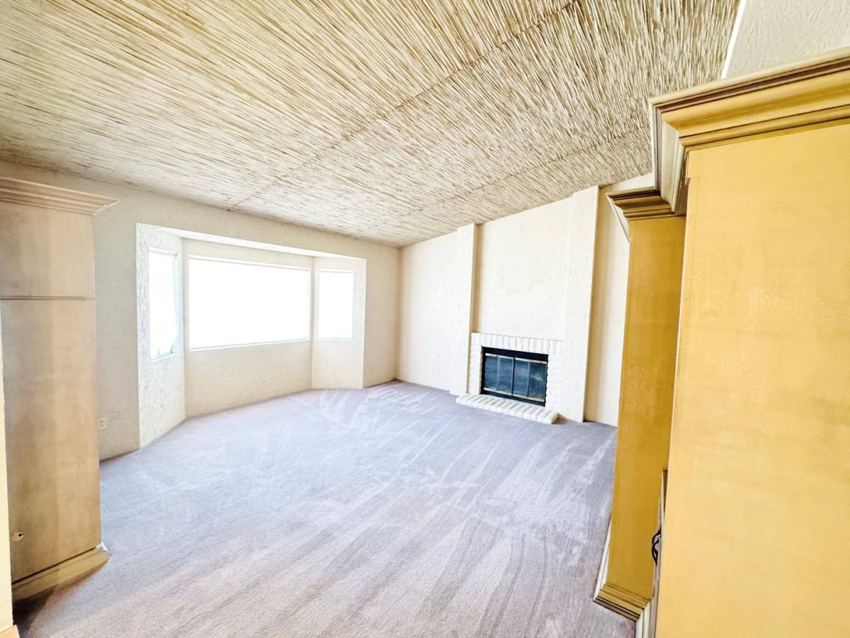 House for rent at 58155 Carlyle Dr, Yucca Valley, CA 92284