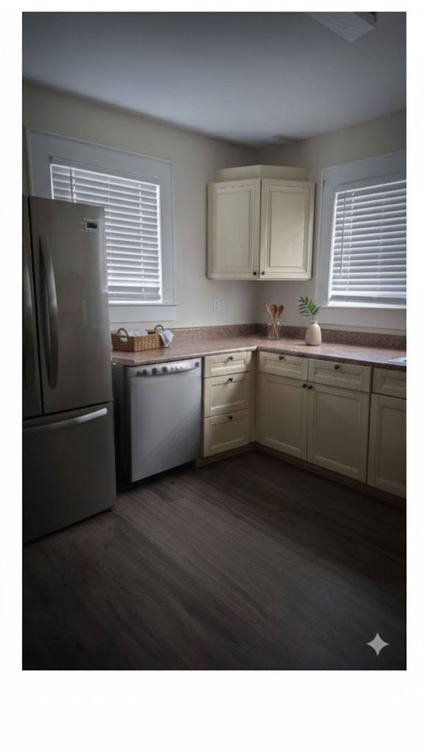 Townhouse for rent at 711 Marine St, Mobile, AL 36604