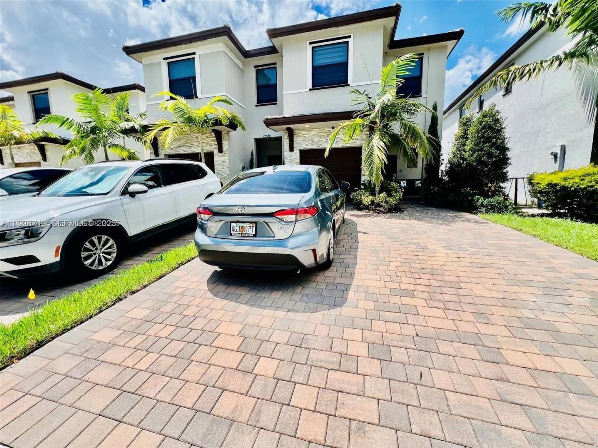 House for rent at 25532 SW 108th Ave, Homestead, FL 33032
