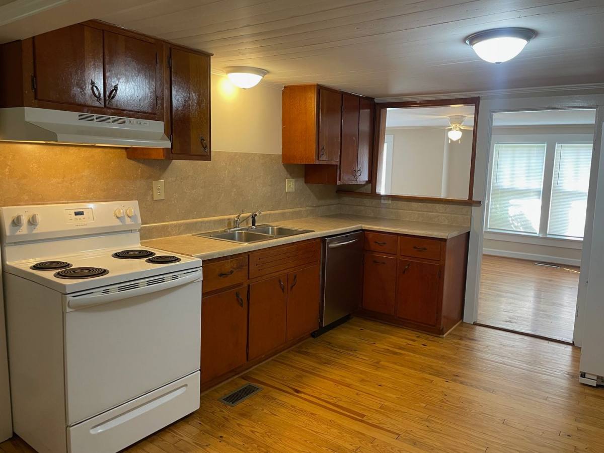 House for rent at 5027 US-Highway 64 E, Franklinville, NC 27248