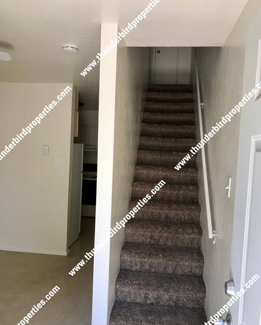 Apartment for rent at 187 Monte Largo Dr NE, Albuquerque, NM 87123