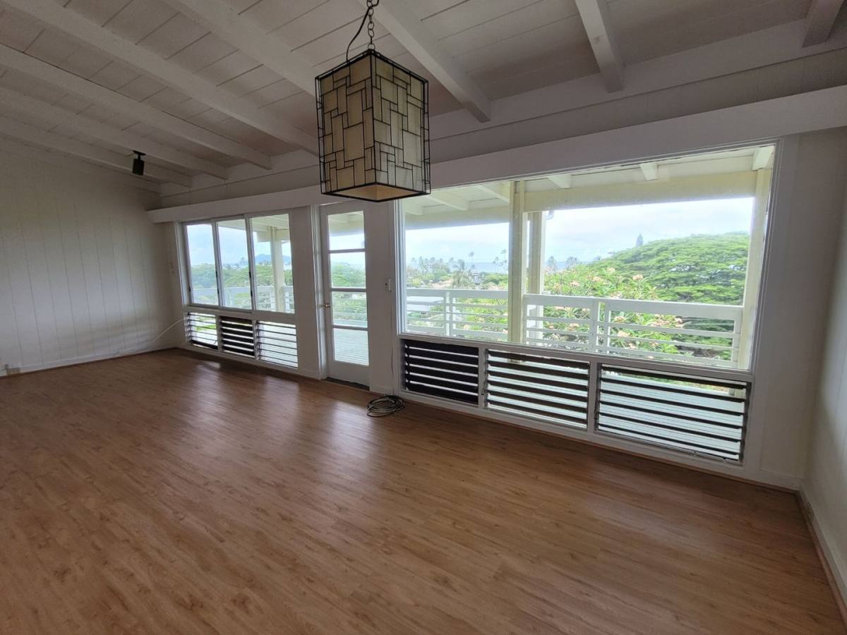 House for rent at 1069 Aalapapa Dr, Kailua, HI 96734